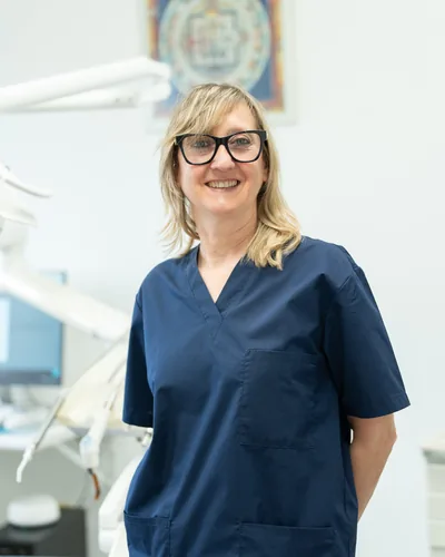 Paola Puggelli, Assistente alla poltrona